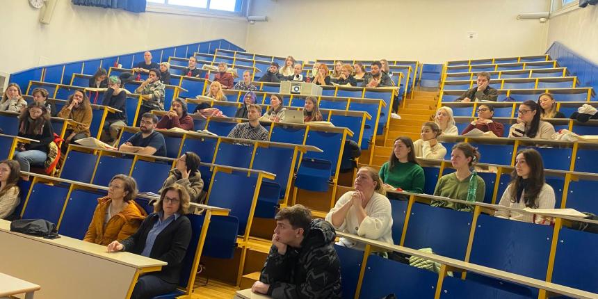 Utrinek s sprejema tujih študentk in študentov na Filozofski fakulteti